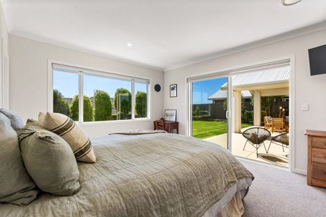 Photo of property in 61 Arataki Road, Havelock North, 4130
