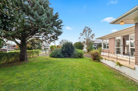 Photo of property in 10 Phillip Street, Pukekohe, 2120