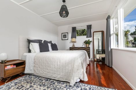 Photo of property in 2 Meadow Crescent, Te Atatu South, Auckland, 0602