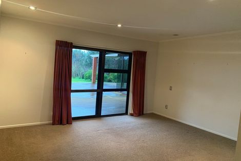 Photo of property in 16 Sinton Road, Hobsonville, Auckland, 0618