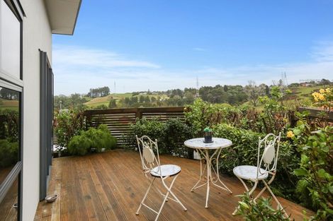 Photo of property in 12e Junction Street, Welbourn, New Plymouth, 4310