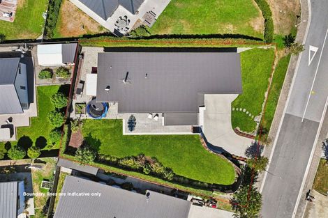 Photo of property in 13 Coromandel Street, Wanaka, 9305