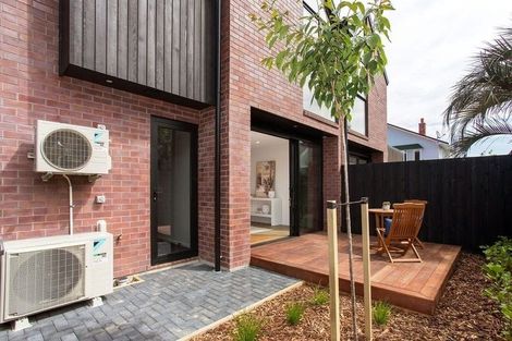 Photo of property in 3/50b Murray Place, Saint Albans, Christchurch, 8014