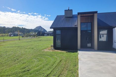 Photo of property in 7 Ribbonwood Lane, Kinloch, 3377