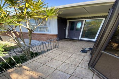 Photo of property in 2/214 Bleakhouse Road, Mellons Bay, Auckland, 2014