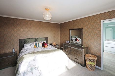 Photo of property in 16 Ure Street, South Hill, Oamaru, 9400