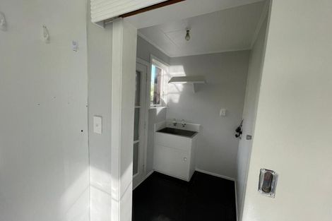 Photo of property in 26 Crompton Road, Massey, Auckland, 0614