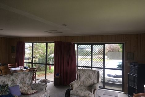 Photo of property in 38 Freyberg Crescent, Waikanae Beach, Waikanae, 5036
