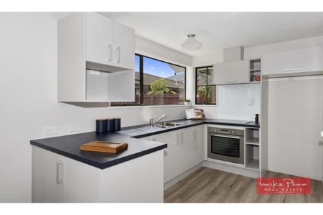 Photo of property in 34 Solomon Avenue, Redwood, Christchurch, 8051