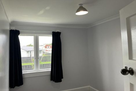 Photo of property in 160 Cornfoot Street, Castlecliff, Whanganui, 4501