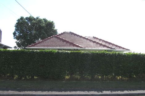 Photo of property in 1/25 Barrys Road, Glendene, Auckland, 0602