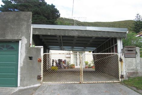 Photo of property in 83 Happy Valley Road, Owhiro Bay, Wellington, 6023