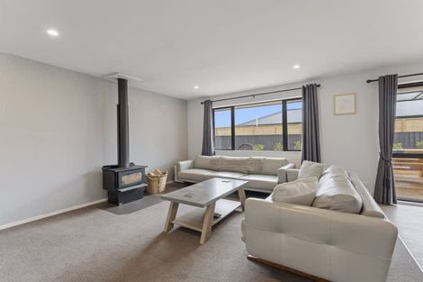 Photo of property in 4 Fearne Drive, Woodend, 7610