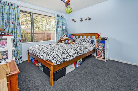 Photo of property in 5 Durrell Way, Rolleston, 7614