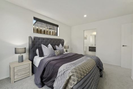 Photo of property in 22 Huxley Place, Lake Hayes, Queenstown, 9304