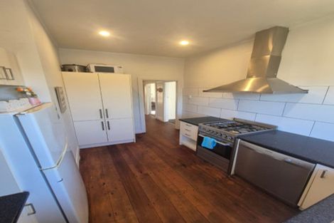 Photo of property in 7 Crawford Road, Kilbirnie, Wellington, 6022