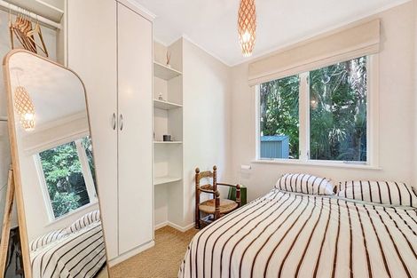 Photo of property in 665 South Titirangi Road, Titirangi, Auckland, 0604