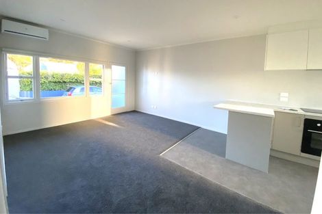 Photo of property in 493c Devonport Road, Tauranga South, Tauranga, 3112