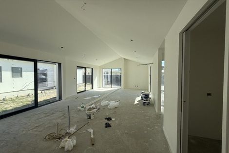 Photo of property in 120 Aorangi Road, Bryndwr, Christchurch, 8053