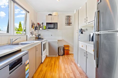 Photo of property in 37 Cyclarama Crescent, Massey, Auckland, 0614