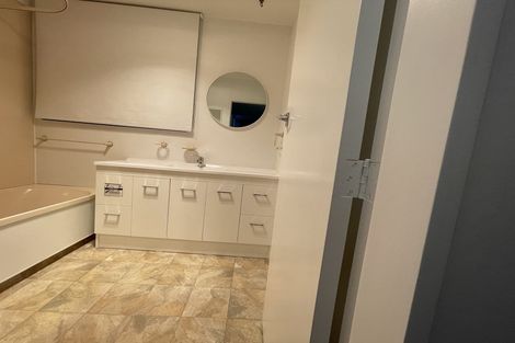 Photo of property in 6 Churton Drive, Churton Park, Wellington, 6037