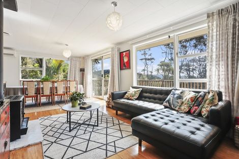 Photo of property in 151 Scenic Drive, Titirangi, Auckland, 0604