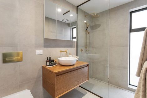 Photo of property in 2/143a Weston Road, St Albans, Christchurch, 8052
