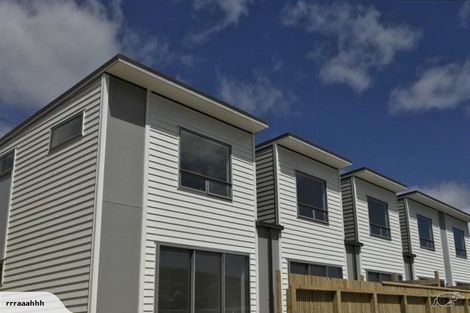 Photo of property in 7u3 Handyside Street, Tawa, Wellington, 5028