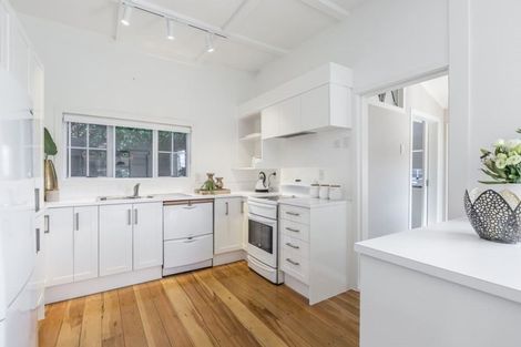 Photo of property in 1/10 Hart Road, Hauraki, Auckland, 0622