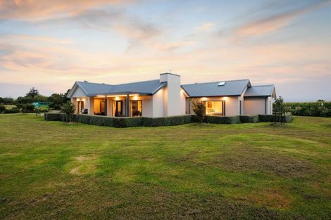 Photo of property in 581 Lethbridge Road, Halcombe, Feilding, 4775