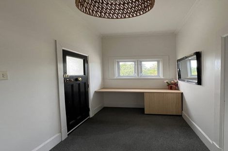 Photo of property in 109 Clemow Road, Fitzroy, New Plymouth, 4312