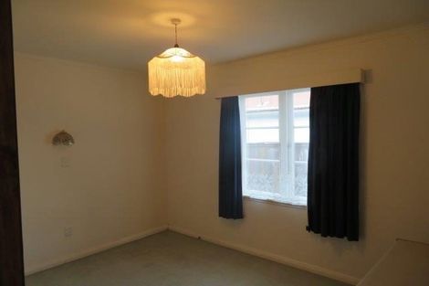 Photo of property in 11 Vincent Street, Waterloo, Lower Hutt, 5011