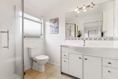 Photo of property in 11 Carpentras Way, Nukuhau, Taupo, 3330