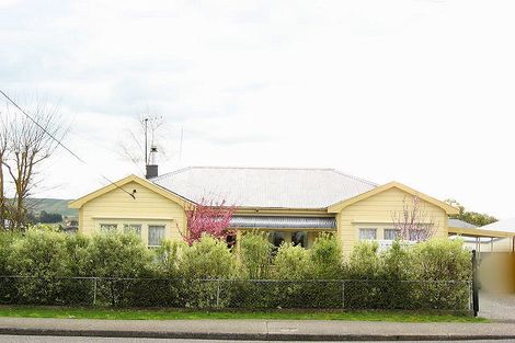 Photo of property in 56 Racecourse Road, Waipukurau, 4200