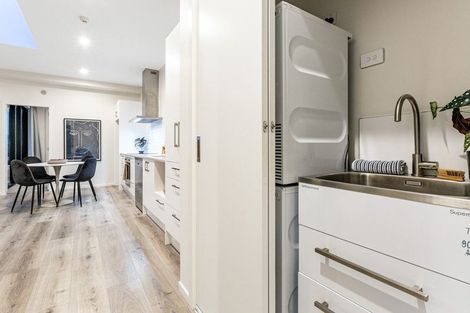 Photo of property in 305/2 Onepu Road, Kilbirnie, Wellington, 6022