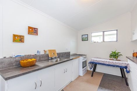 Photo of property in 9 Manuka Street, Castlecliff, Whanganui, 4501