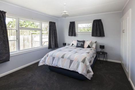 Photo of property in 12 Goldsmith Place, Waltham, Christchurch, 8023
