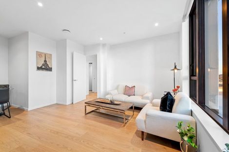 Photo of property in 1 Buscomb Avenue, Henderson, Auckland, 0610