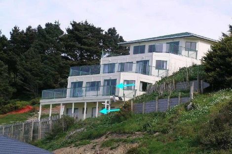 Photo of property in 9d Edgecombe Street, Newlands, Wellington, 6037