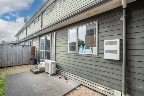 Photo of property in 2/52 Helena Road, Hillcrest, Hamilton, 3216
