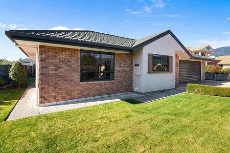 Photo of property in 7 Fell Place, Stoke, Nelson, 7011