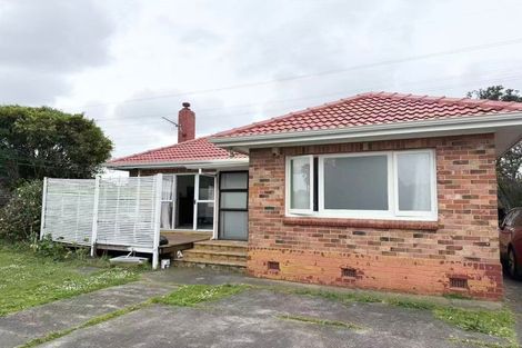 Photo of property in 98 Portage Road, New Lynn, Auckland, 0600