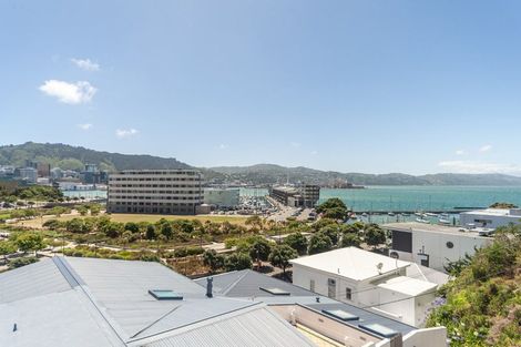 Photo of property in 2u9 Hood Street, Mount Victoria, Wellington, 6011