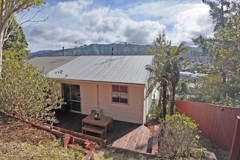 Photo of property in 22b Hillside Drive, Maoribank, Upper Hutt, 5018