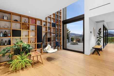 Photo of property in 37 Mount Nicholas Avenue, Wanaka, 9305