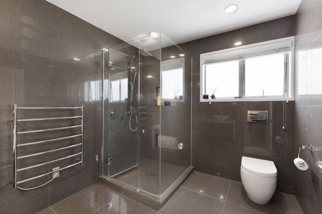 Photo of property in 1/60 Penzance Road, Mairangi Bay, Auckland, 0630
