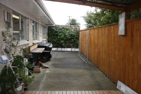 Photo of property in 2/109 Fitzroy Street, Papatoetoe, Auckland, 2104