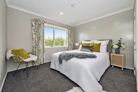 Photo of property in 60 Jacks Drive, West Melton, 7618