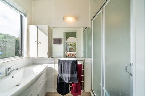 Photo of property in 2 Leeward Drive, Whitby, Porirua, 5024