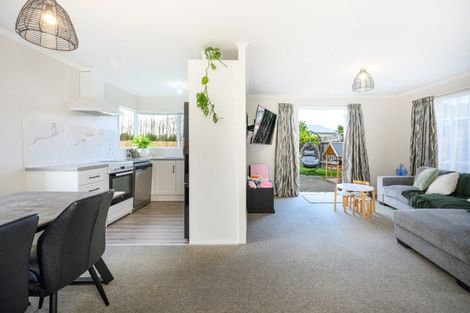 Photo of property in 56a Newton Place, Westbrook, Palmerston North, 4412